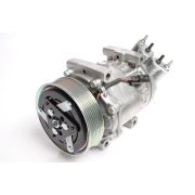Компрессор кондиционера Renault DUSTER 8201018716
